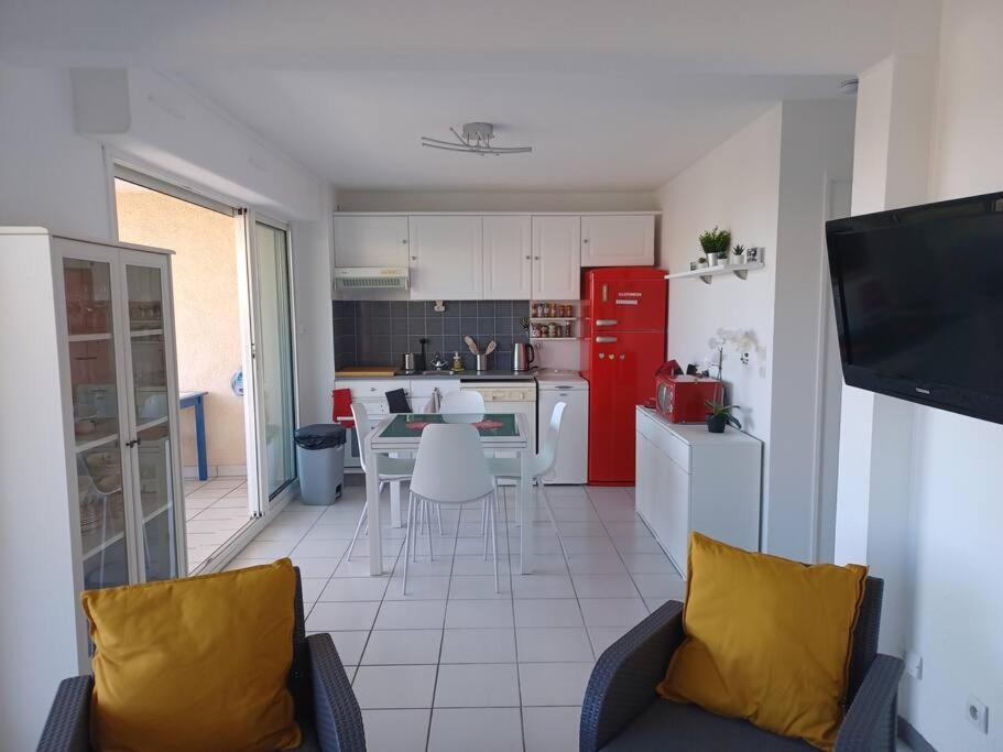 Plain-Pied, Terrasse, Piscine, Pleine Vue Mer, Plage A 6' A Pied, Parking, Wifi Fleury  Exterior photo